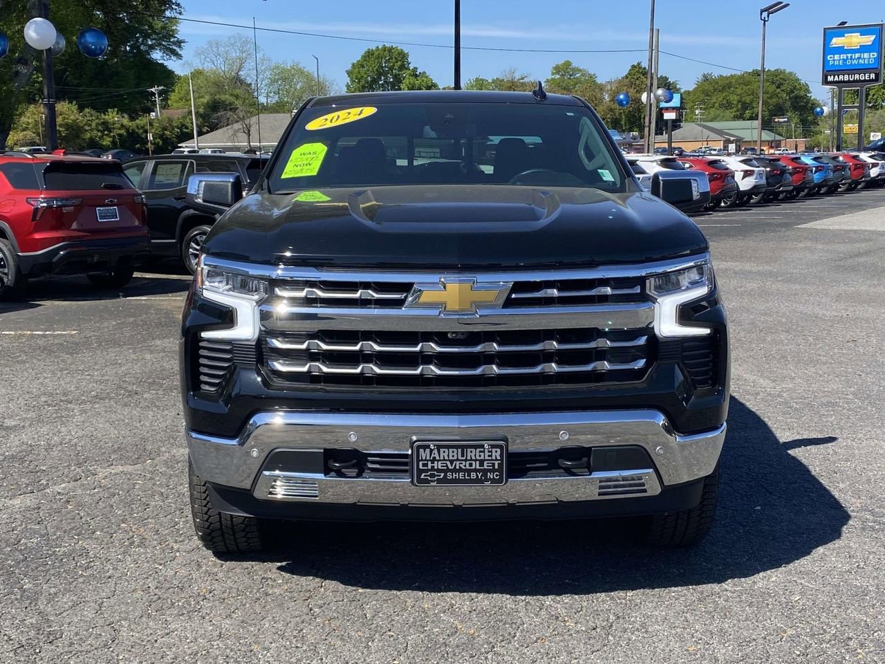 Used 2024 Chevrolet Silverado 1500 LTZ AWD/4WD image 2