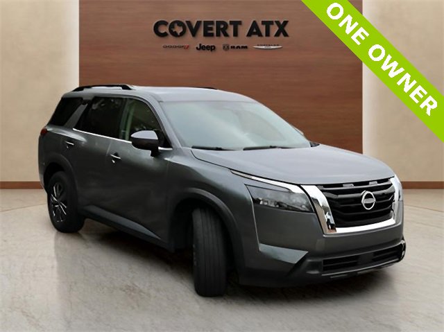 Used 2024 Nissan Pathfinder SV image 7