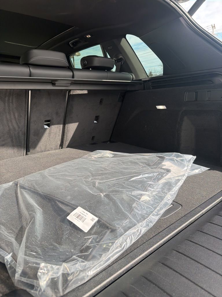 New 2026 BMW X5 xDrive40i w/ M Sport Package image 10