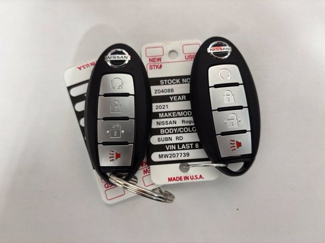 Used 2021 Nissan Rogue SV AWD/4WD image 2