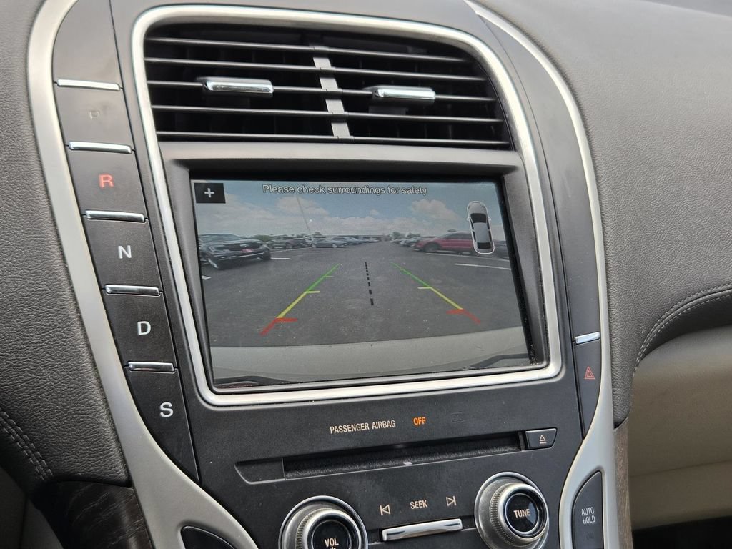 Used 2016 Lincoln MKX Select w/ Select Plus Package FWD image 25