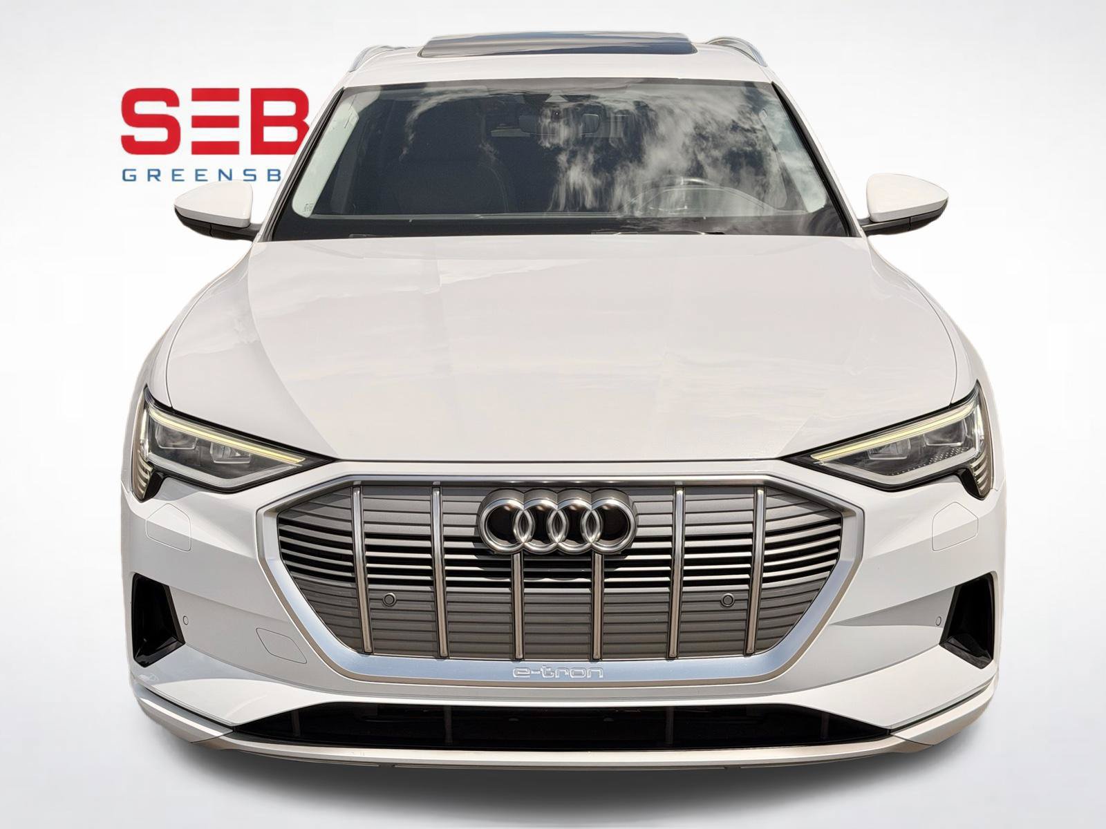 Used 2022 Audi e-tron Premium w/ Towing Package AWD/4WD image 8