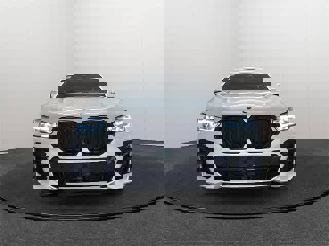 Used 2023 BMW X6 M50i w/ Executive Package image 5