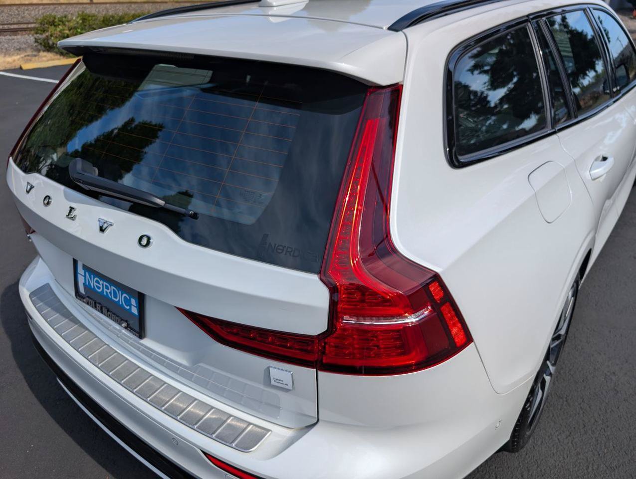 Used 2024 Volvo V60 T8 Polestar w/ Protection Package Premier AWD/4WD image 27