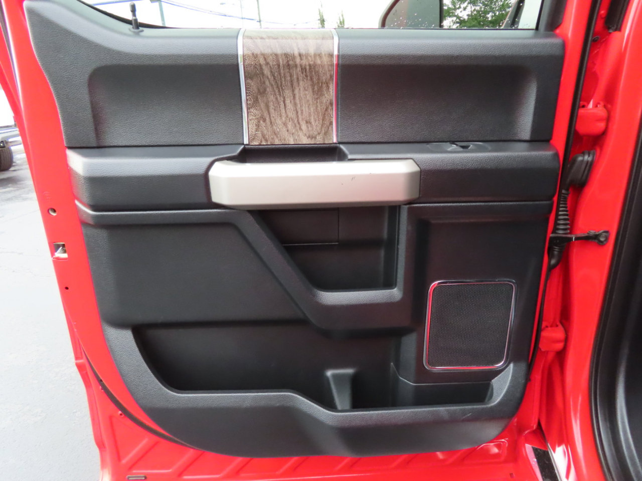 Used 2019 Ford F250 Lariat w/ Lariat Ultimate Package image 40