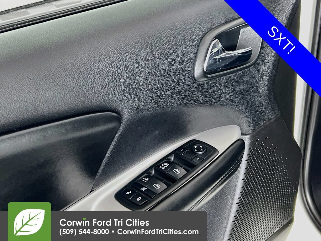 Used 2016 Dodge Journey SXT AWD/4WD image 12
