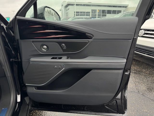 New 2026 Lincoln Nautilus Reserve w/ Jet Appearance Package image 14