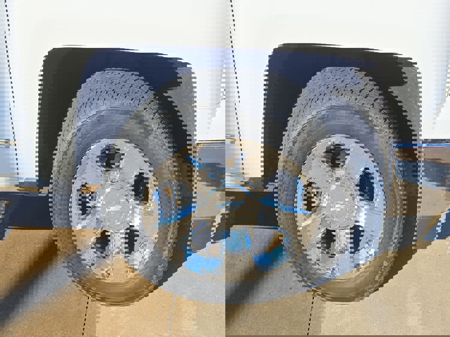 Used 2015 Chevrolet Silverado 1500 LTZ Z71 image 2