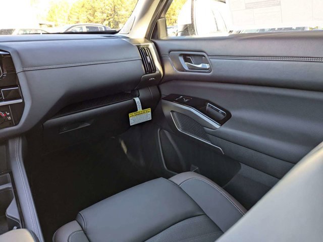 New 2025 Nissan Pathfinder Platinum w/ Cargo Package image 19