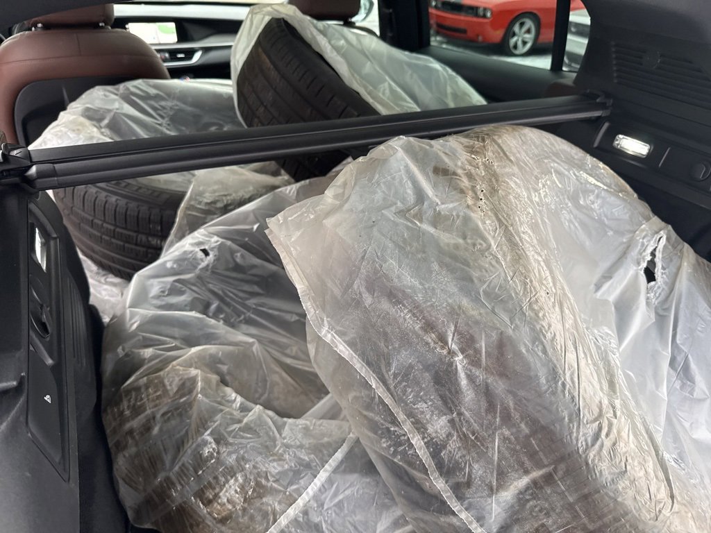 Used 2023 Alfa Romeo Stelvio Ti image 56