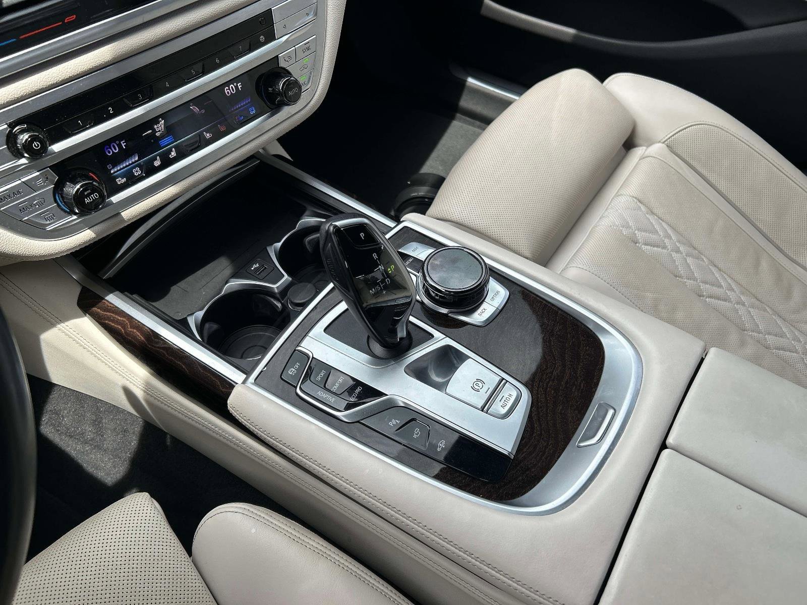 Used 2021 BMW 740i w/ M Sport Package RWD image 18