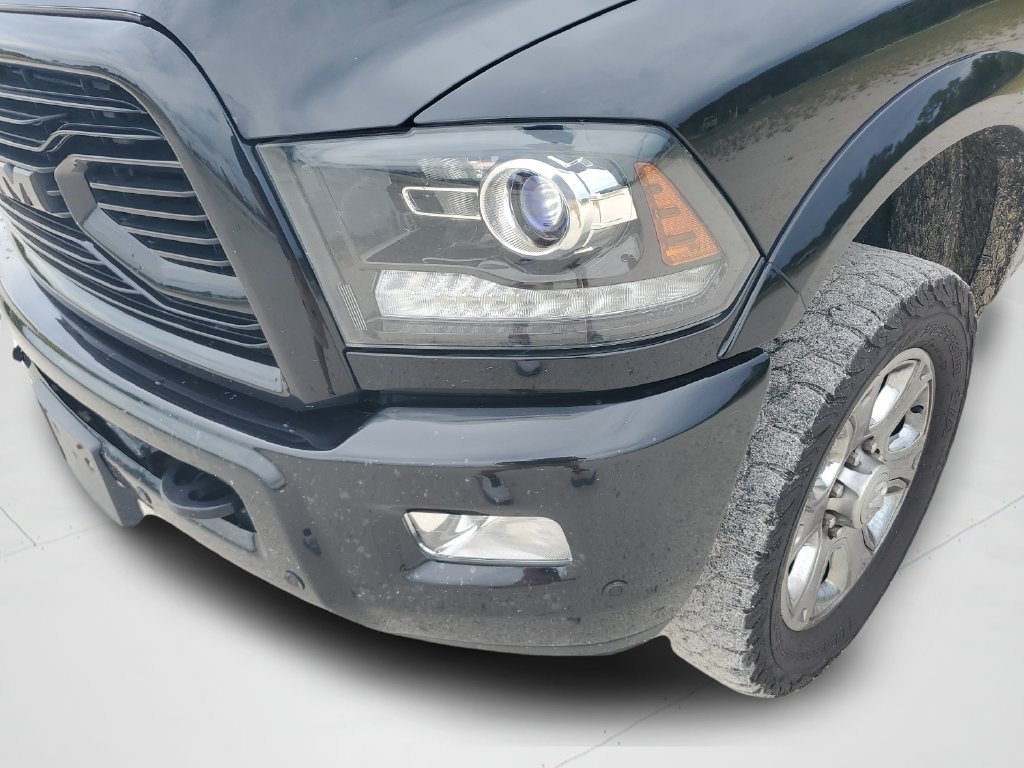 Used 2018 RAM 2500 Laramie w/ Sport Appearance Group AWD/4WD image 2