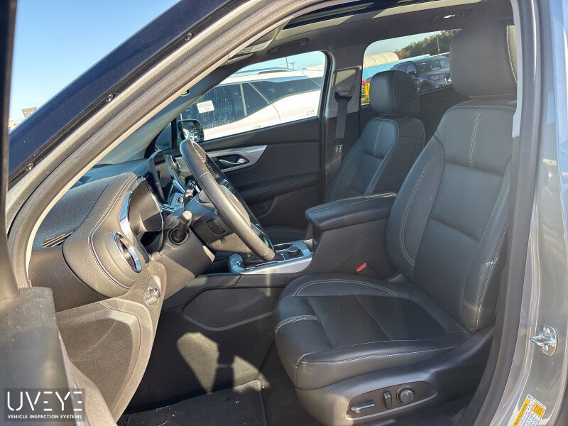Used 2024 Chevrolet Blazer LT FWD image 5