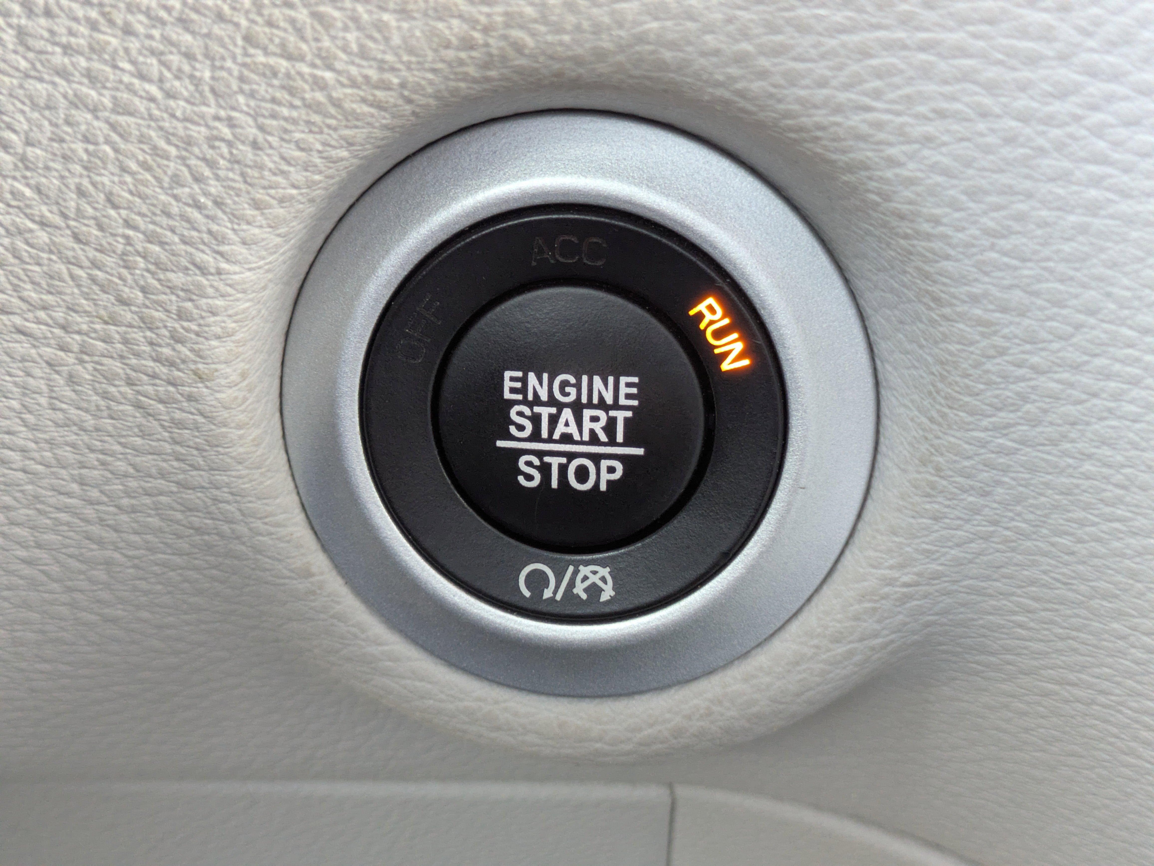 Used 2023 Chrysler Pacifica Limited image 22