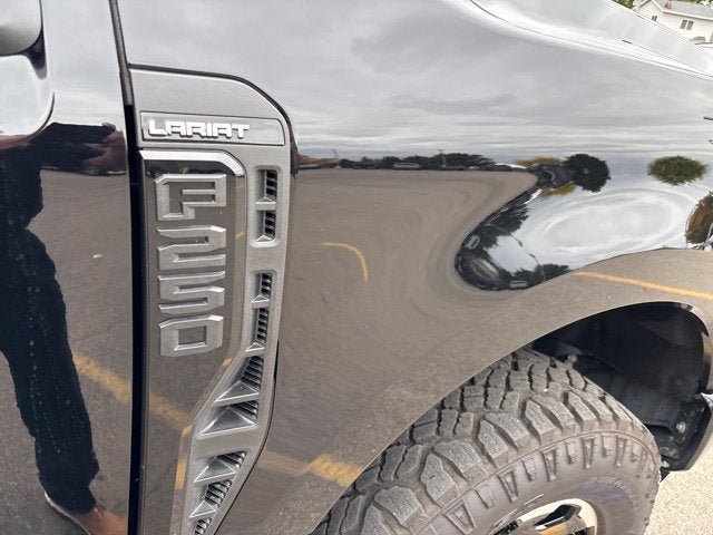Used 2025 Ford F250 Lariat w/ Tremor Off-Road Package AWD/4WD image 5