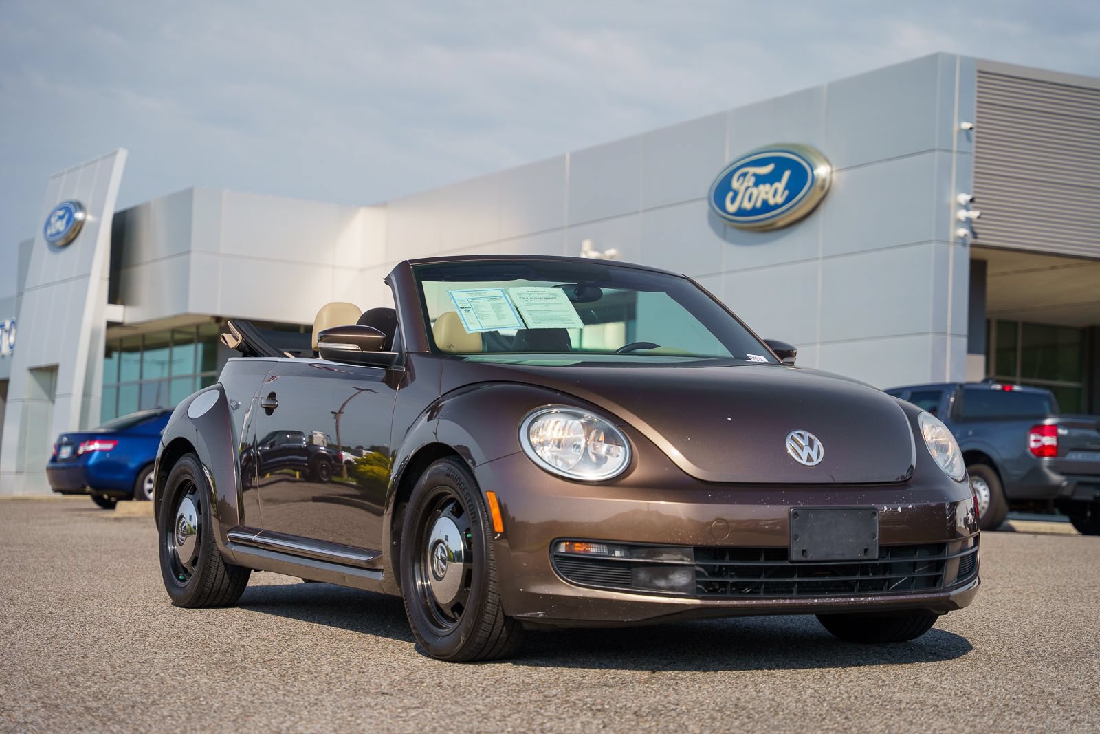 Used 2014 Volkswagen Beetle 1.8T FWD image 2