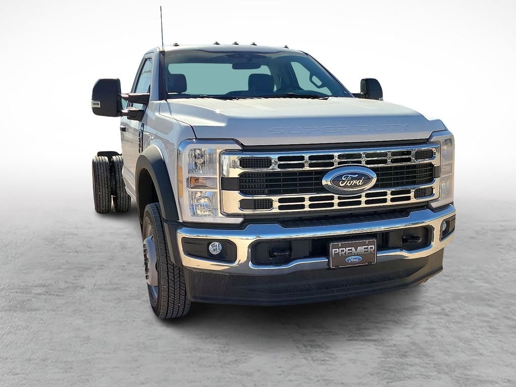 New 2026 Ford F550 4x4 Regular Cab Super Duty image 2