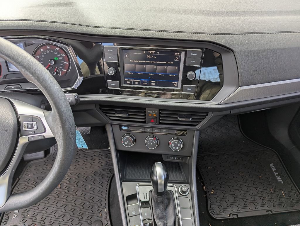 Used 2021 Volkswagen Jetta S w/ Driver Assistance Package FWD image 16