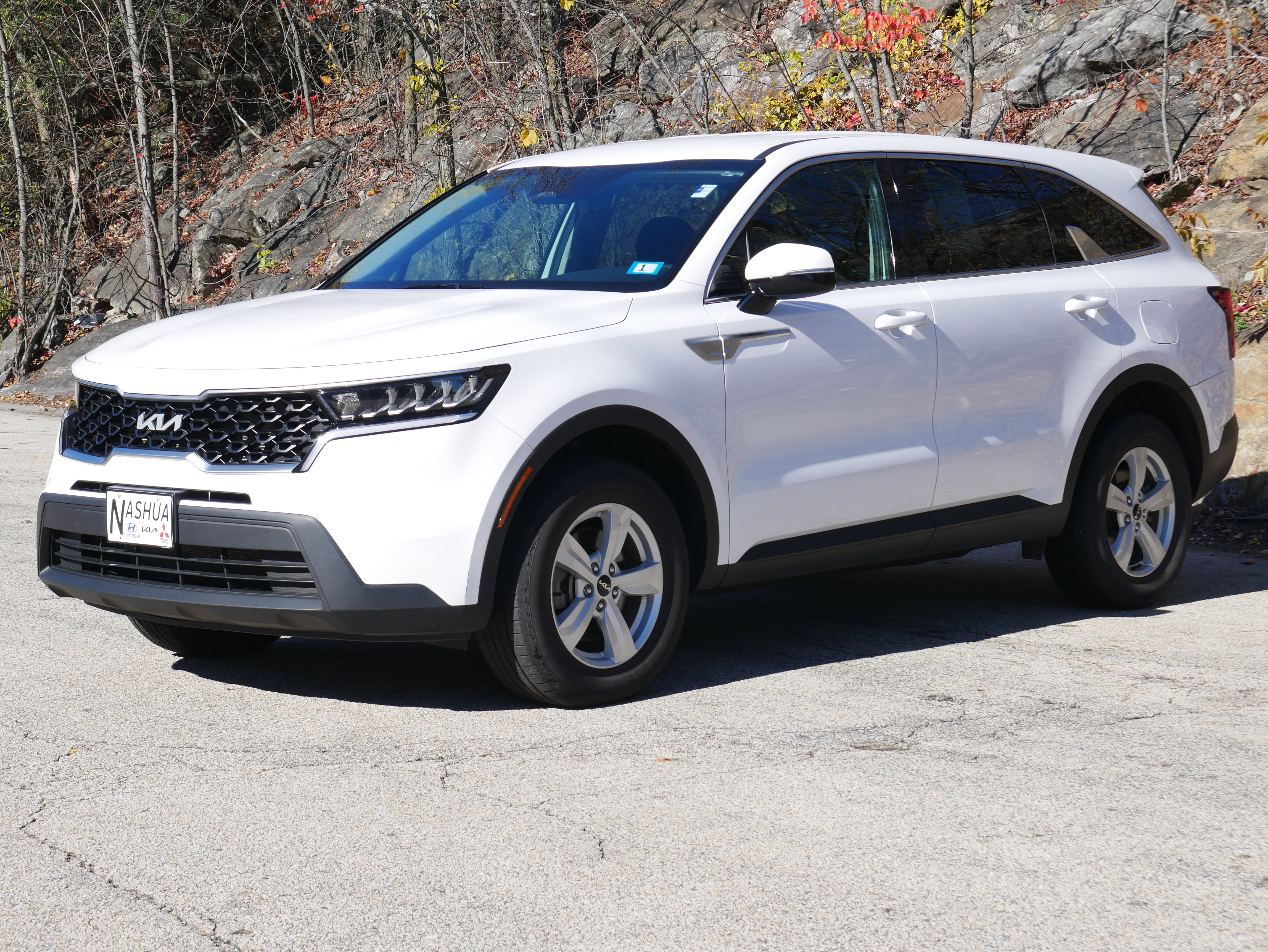 Used 2023 Kia Sorento LX