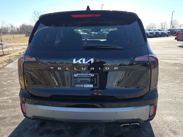 Used 2023 Kia Telluride EX w/ EX Captain's Chair Package image 7
