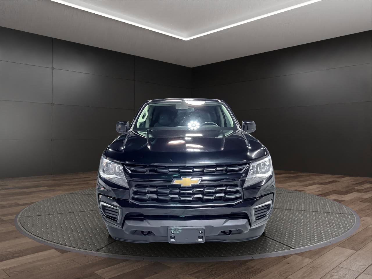 Used 2022 Chevrolet Colorado LT w/ Safety Package image 3