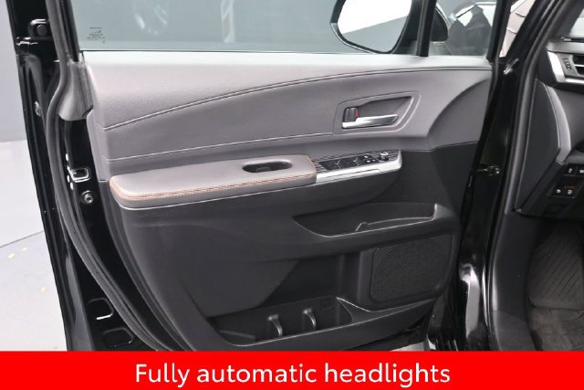 Used 2023 Toyota Sienna XSE w/ XSE Plus Package AWD/4WD image 15