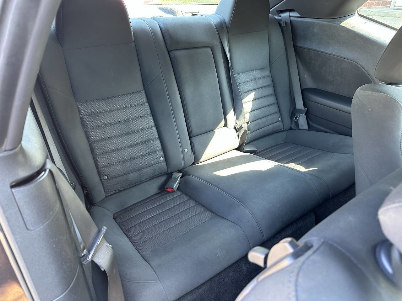 Used 2010 Dodge Challenger SE image 24