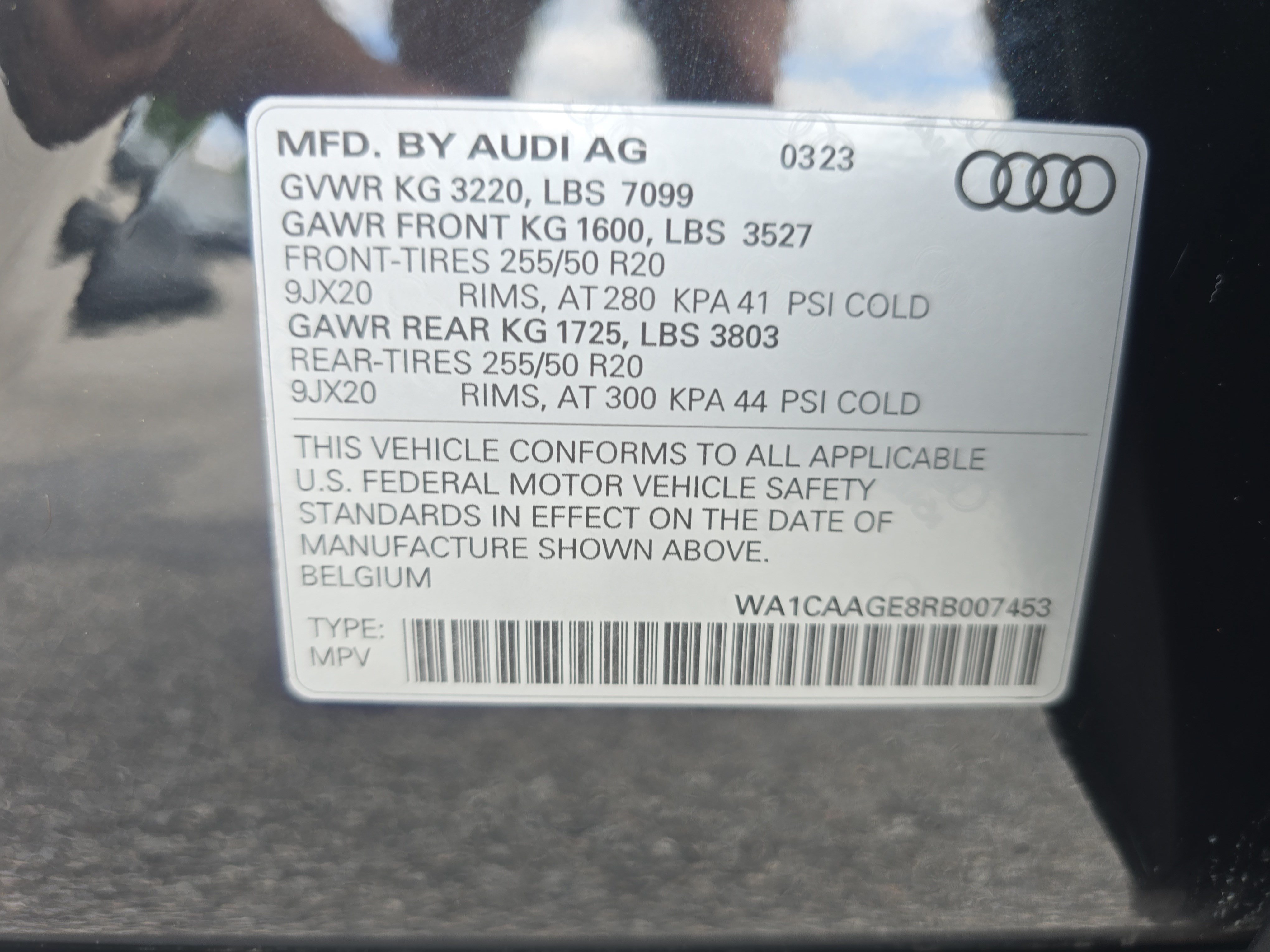 Used 2024 Audi Q8 e-tron Premium Plus w/ Premium Plus Package AWD/4WD image 34