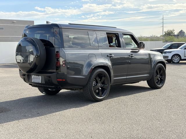 Used 2024 Land Rover Defender 130 S image 26