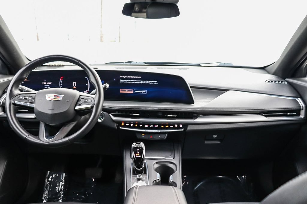 Used 2024 Cadillac XT4 Premium Luxury AWD/4WD image 15
