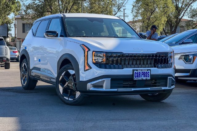 New 2027 Kia Seltos EX FWD image 1
