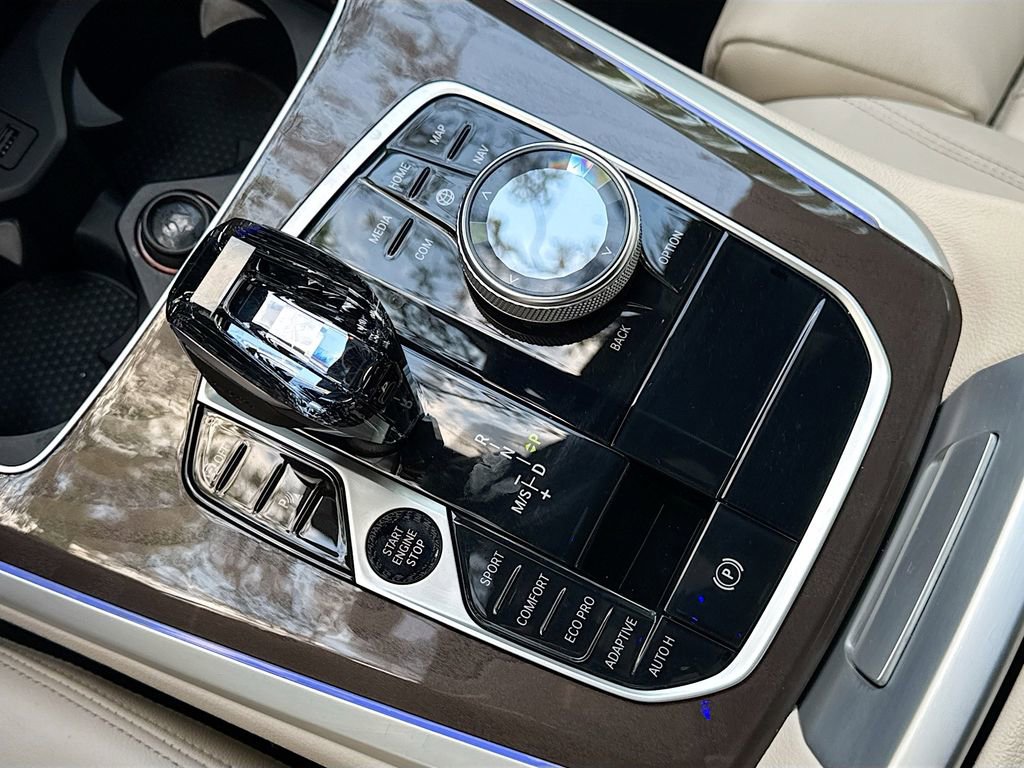 Used 2022 BMW X5 sDrive40i w/ M Sport Package image 29