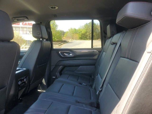Used 2024 Chevrolet Suburban RST RWD image 8