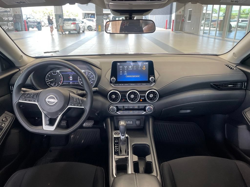 Certified 2025 Nissan Sentra SV FWD image 11