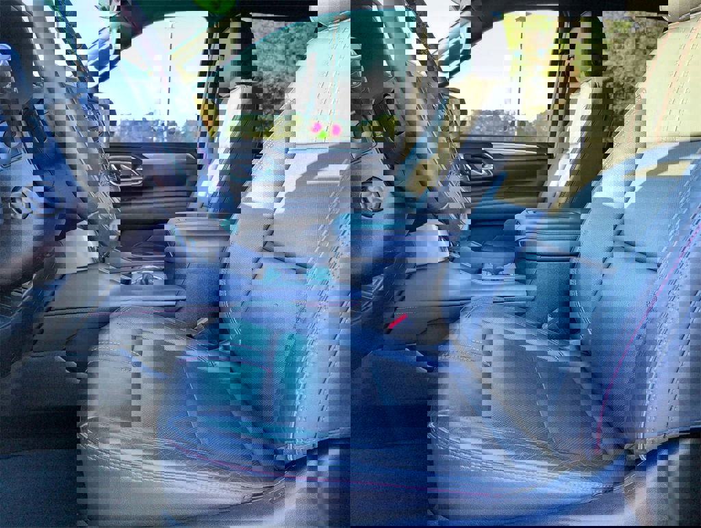 Used 2021 Chevrolet Tahoe RST w/ Luxury Package image 14