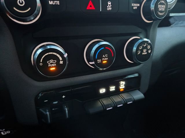 Used 2020 RAM 3500 Tradesman image 12