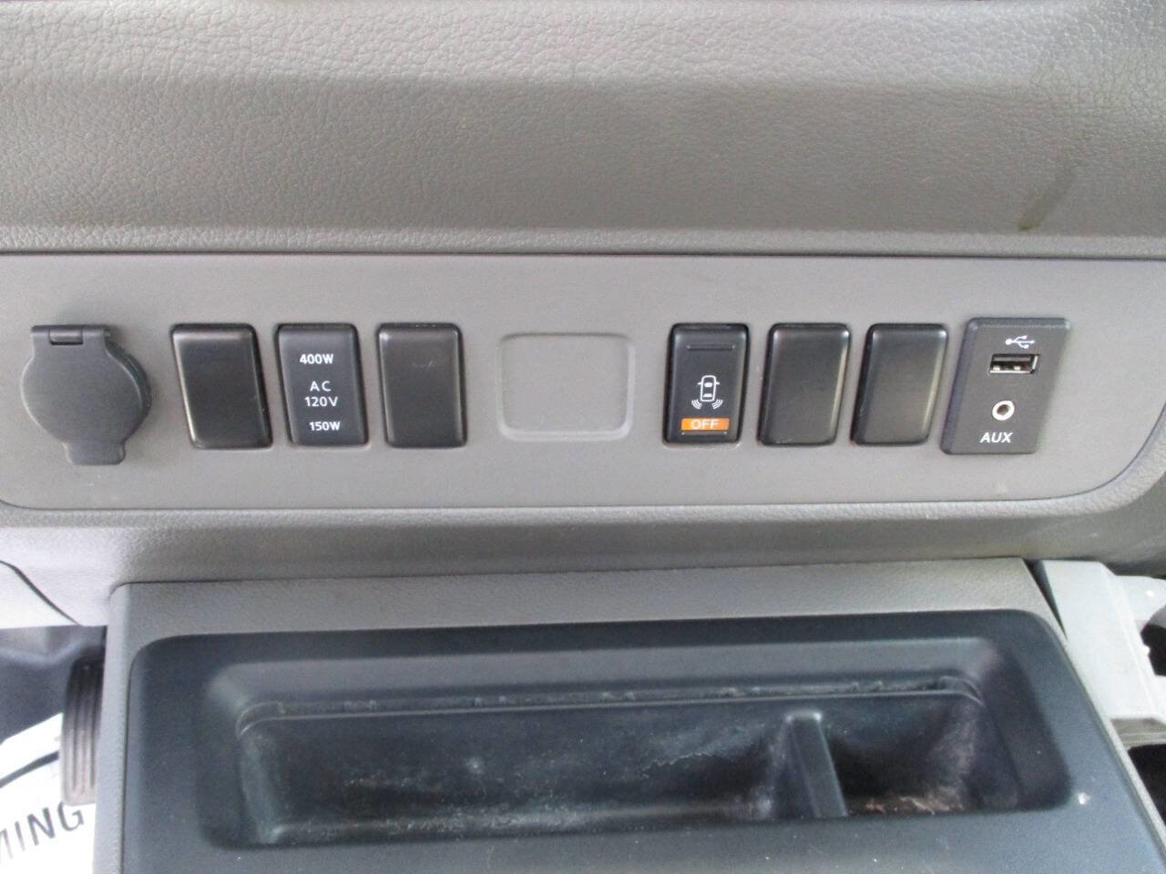 Used 2020 Nissan NV 2500 SV image 11