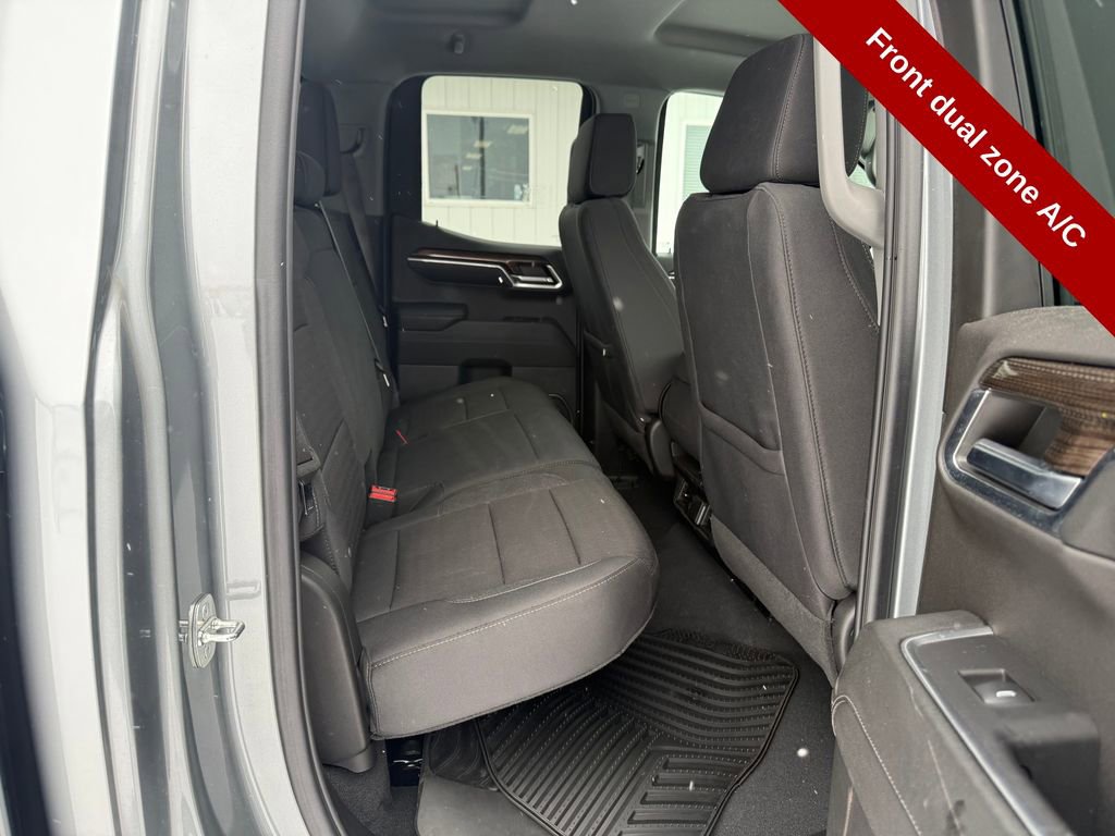 Used 2024 Chevrolet Silverado 1500 LT image 33