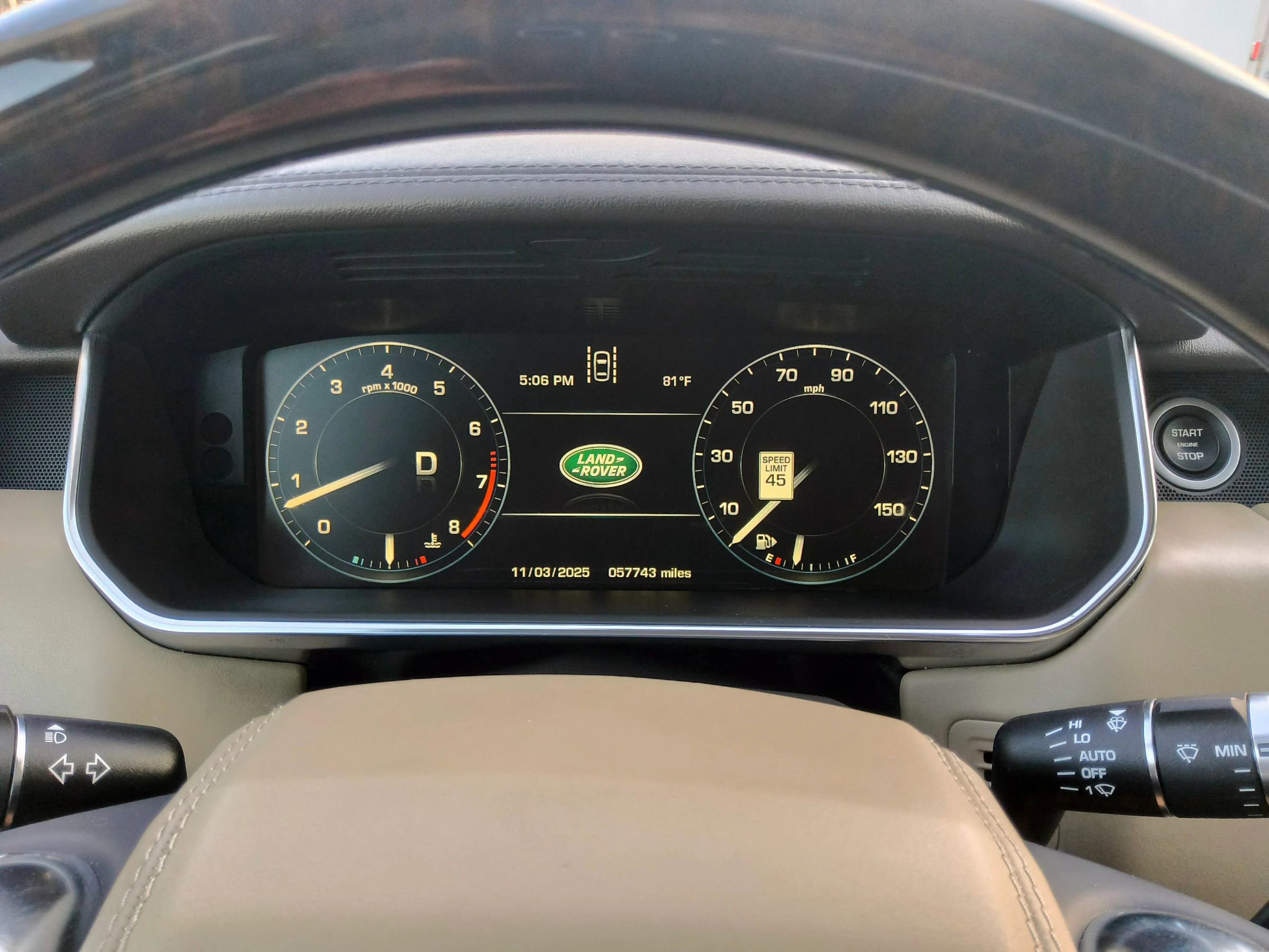 Used 2015 Land Rover Range Rover HSE image 57