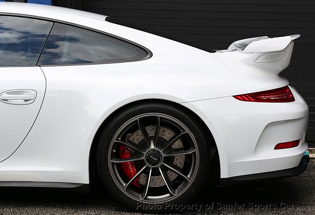 Used 2015 Porsche 911 GT3 RWD image 16