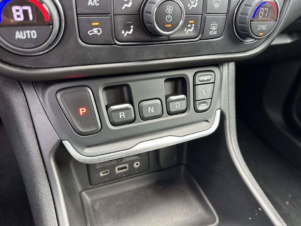 Used 2019 GMC Terrain SLT w/ Preferred Package AWD/4WD image 21