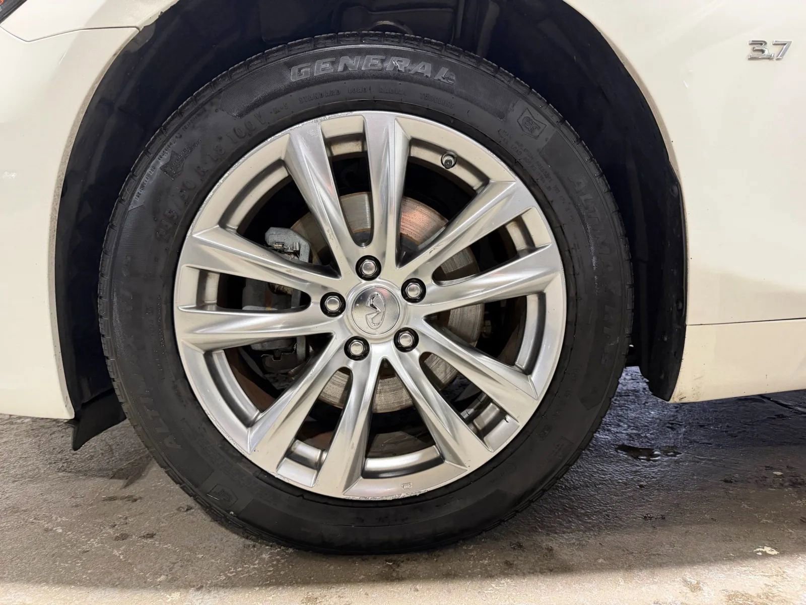 Used 2015 INFINITI Q70 3.7 AWD/4WD image 18