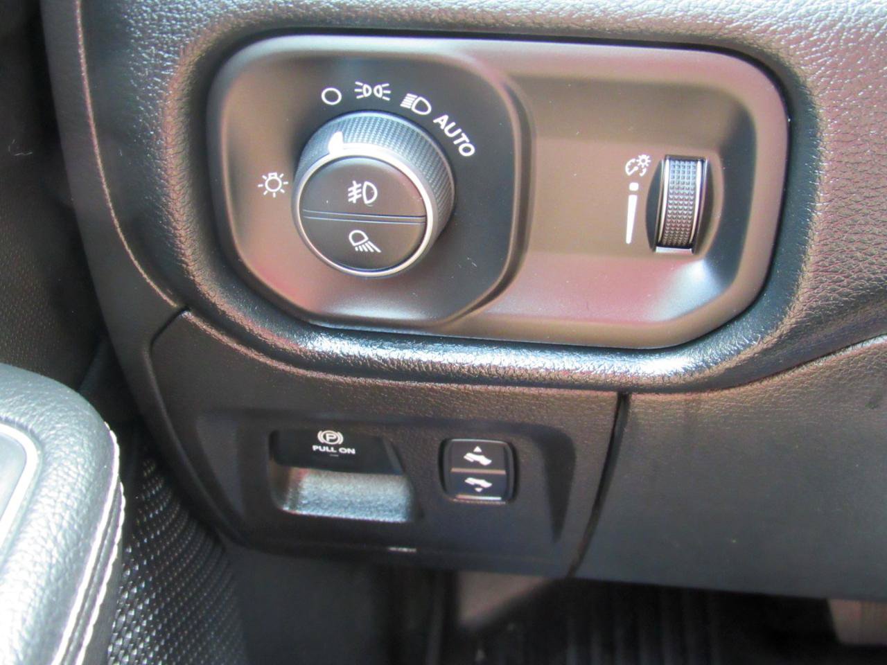 Used 2021 RAM 1500 Rebel w/ Level 1 Equipment Group AWD/4WD image 21