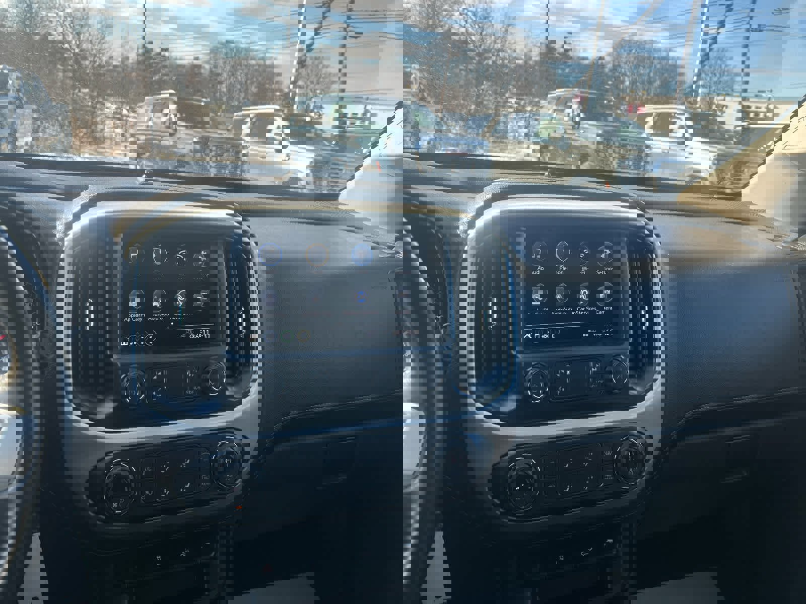 Used 2022 GMC Canyon Elevation w/ Trailering Package image 16