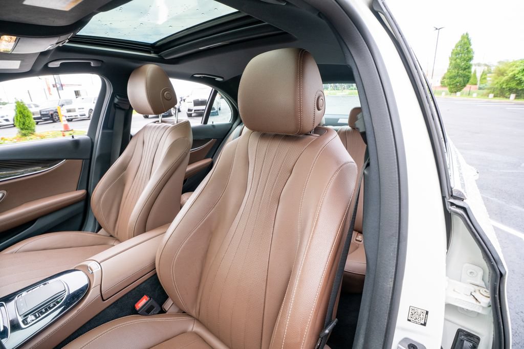 Used 2021 Mercedes-Benz E 350 Sedan image 31