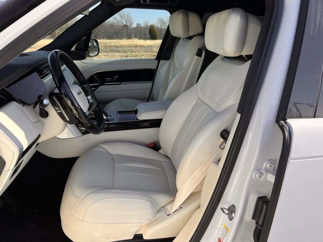 Used 2025 Land Rover Range Rover Long Wheelbase Autobiography image 23