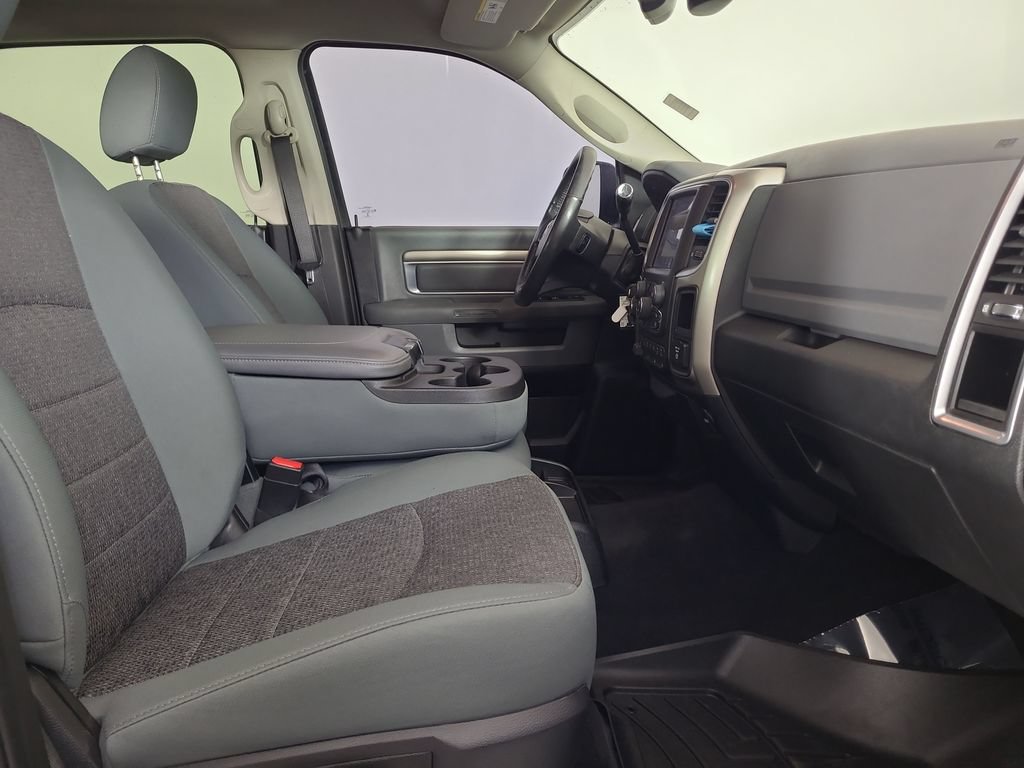 Used 2017 RAM 3500 Big Horn w/ Sport Appearance Group AWD/4WD image 19