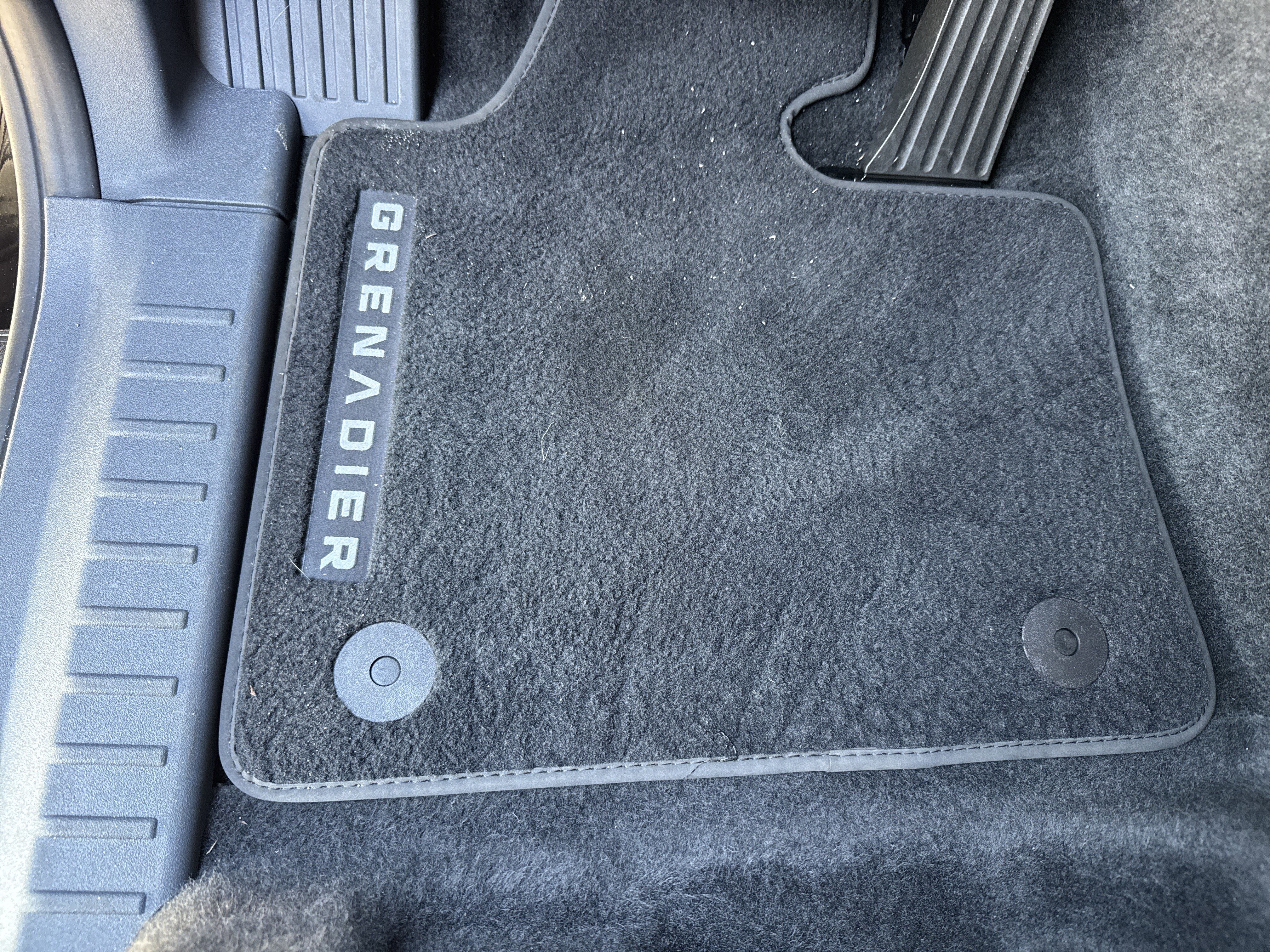 Used 2024 INEOS Grenadier Fieldmaster Edition image 17