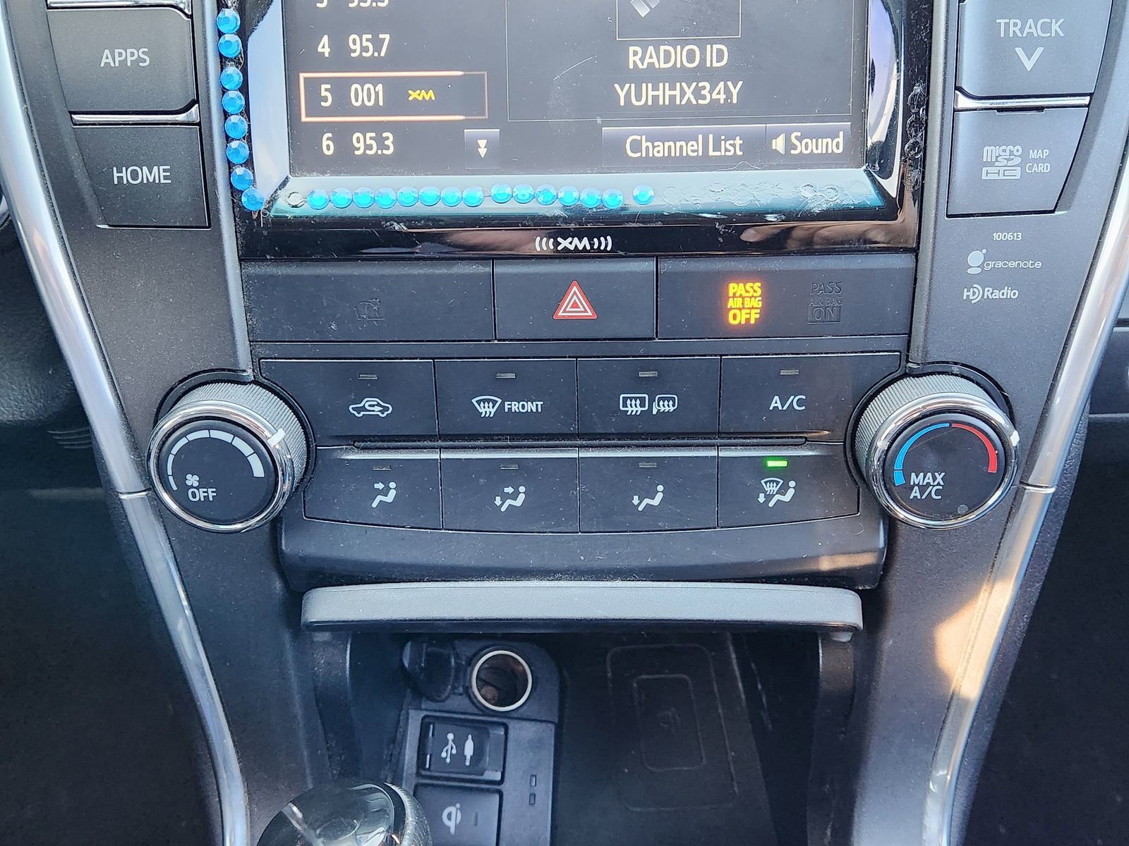 Used 2016 Toyota Camry SE image 22