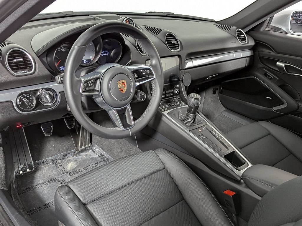 Used 2025 Porsche 718 Cayman S RWD image 15
